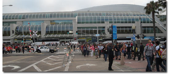 Comic-Con crowds at the end of the day